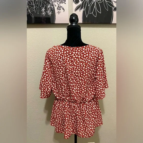 Flower Blouse - Picture 2 of 2